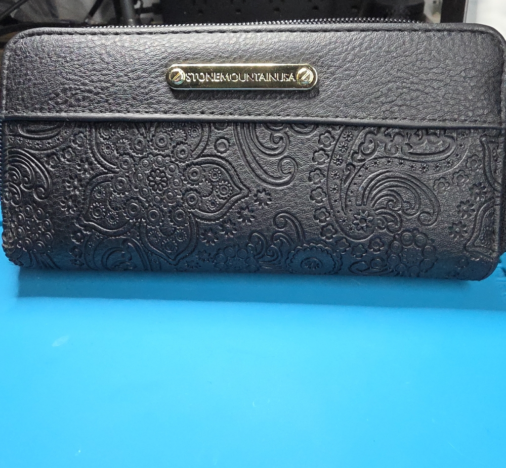 Stone Mountain Accessories Black Embossed Floral Zip Wallet with Gold Plaque